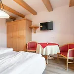 Marchfeld 1 2