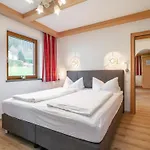 Marchfeld 1 2